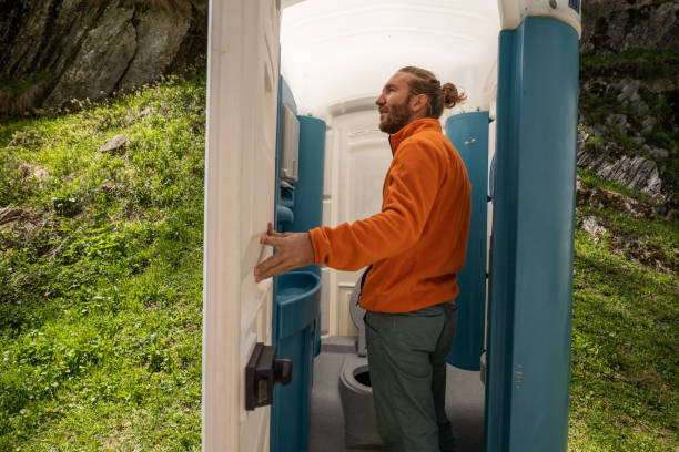 Best Portable bathroom rental  in Hillcrest Heights, MD